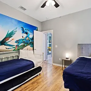  Holiday home Spacious Themed 5bed Villa! Private Heated Enclosed Pool/spa/bbq! United States