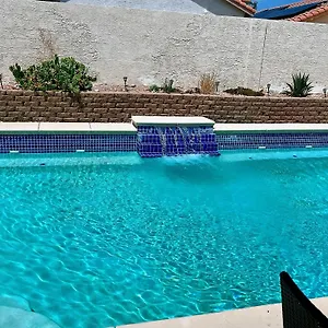  Villa Amazing Heated Pool And Private Hot Tub 3br In Heart Of Lv United States
